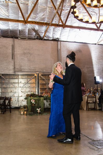 Mother son dance at The Ice Hosue wedding reception by Phoenix wedding photographer PMA Photography.