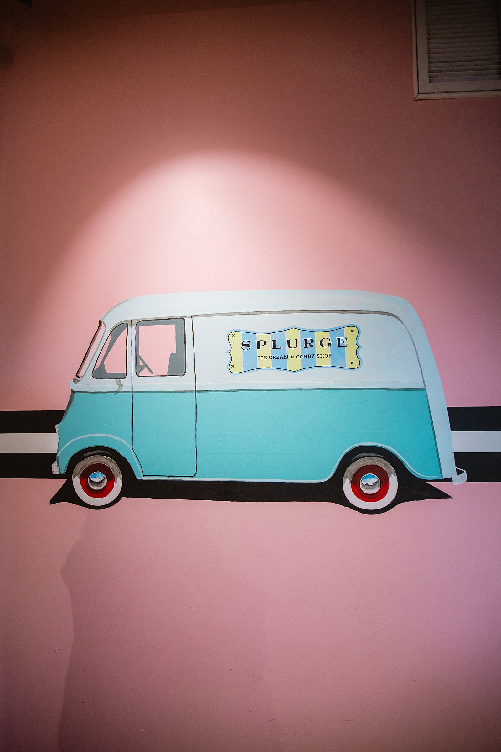 Custom painting of a Splurge ice cream van by PMA Photography.