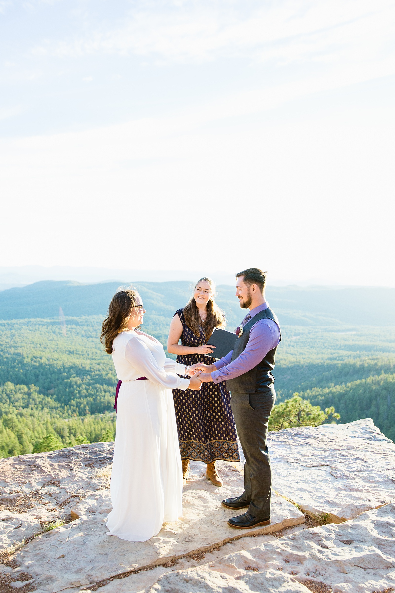 Wedding ceremony at Mogollon Rim by Arizona elopement photographer PMA Photography.