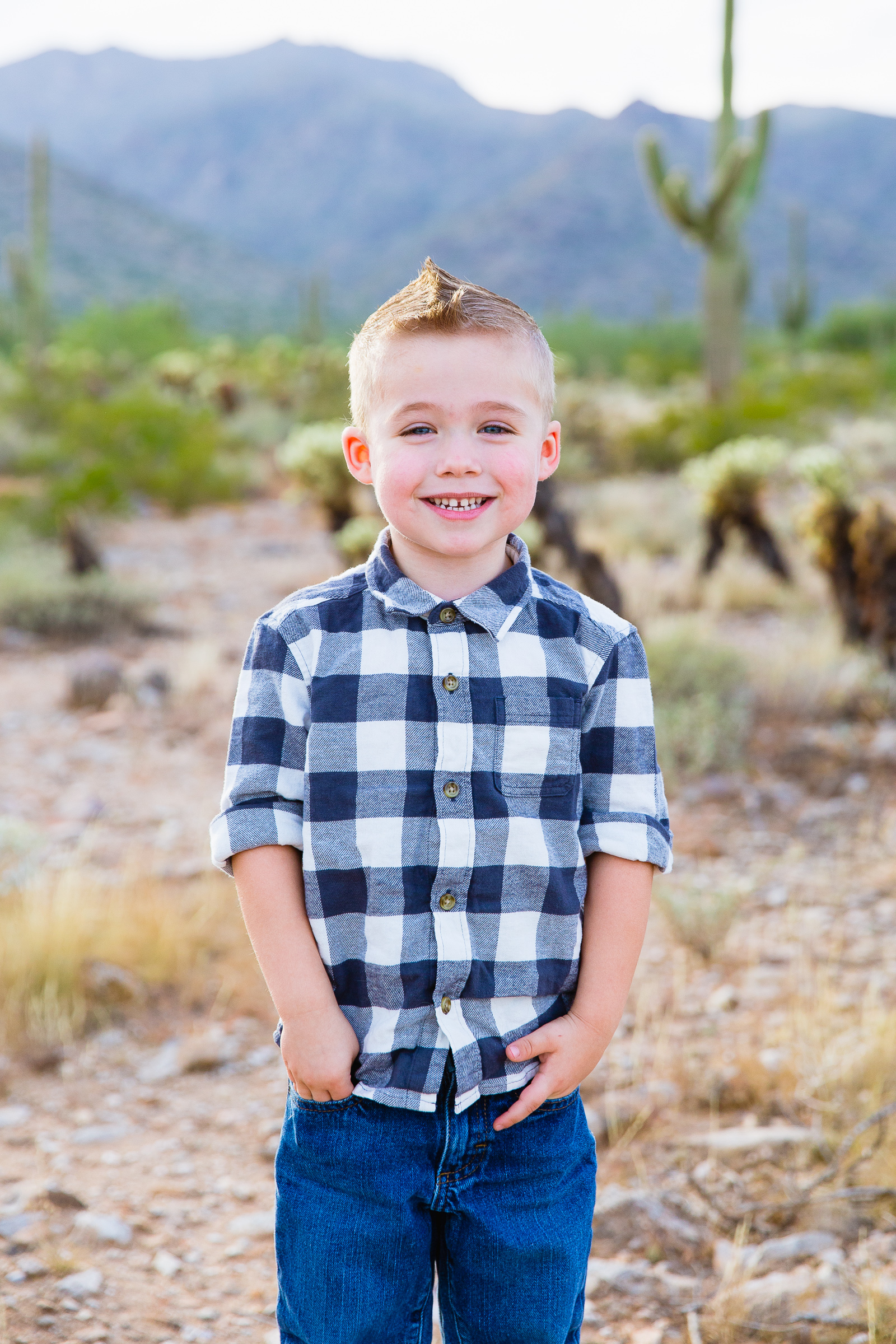 Kids pose during their Waddell family session by Arizona family photographer PMA Photography.