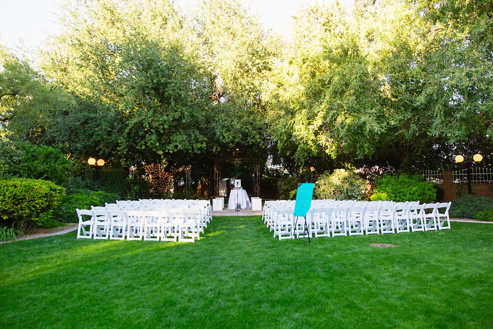 Wedding ceremony at Stonebridge Manor by Phoenix wedding photographer PMA Photography.