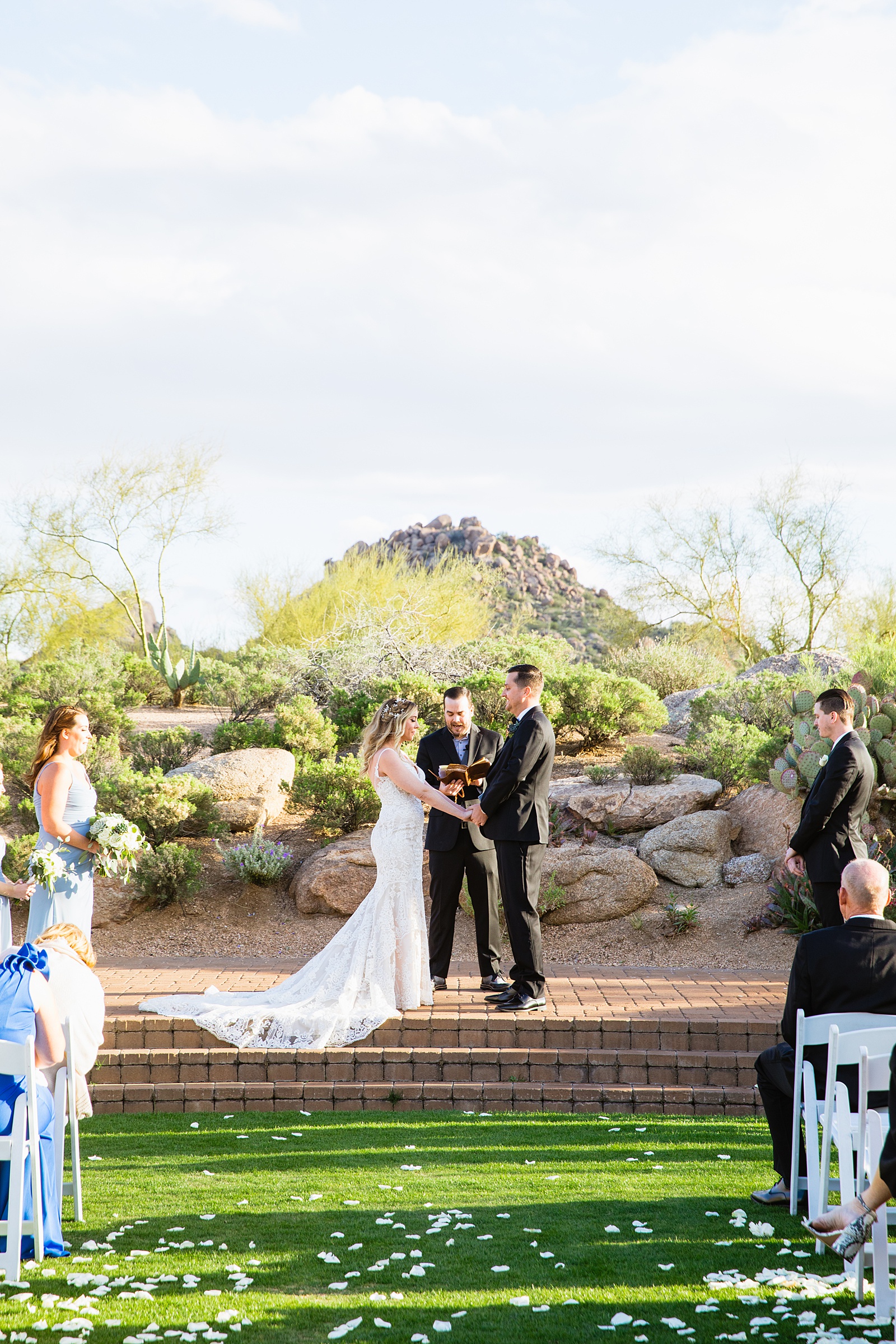 Wedding ceremony at Troon North by Phoenix wedding photographer PMA Photography.