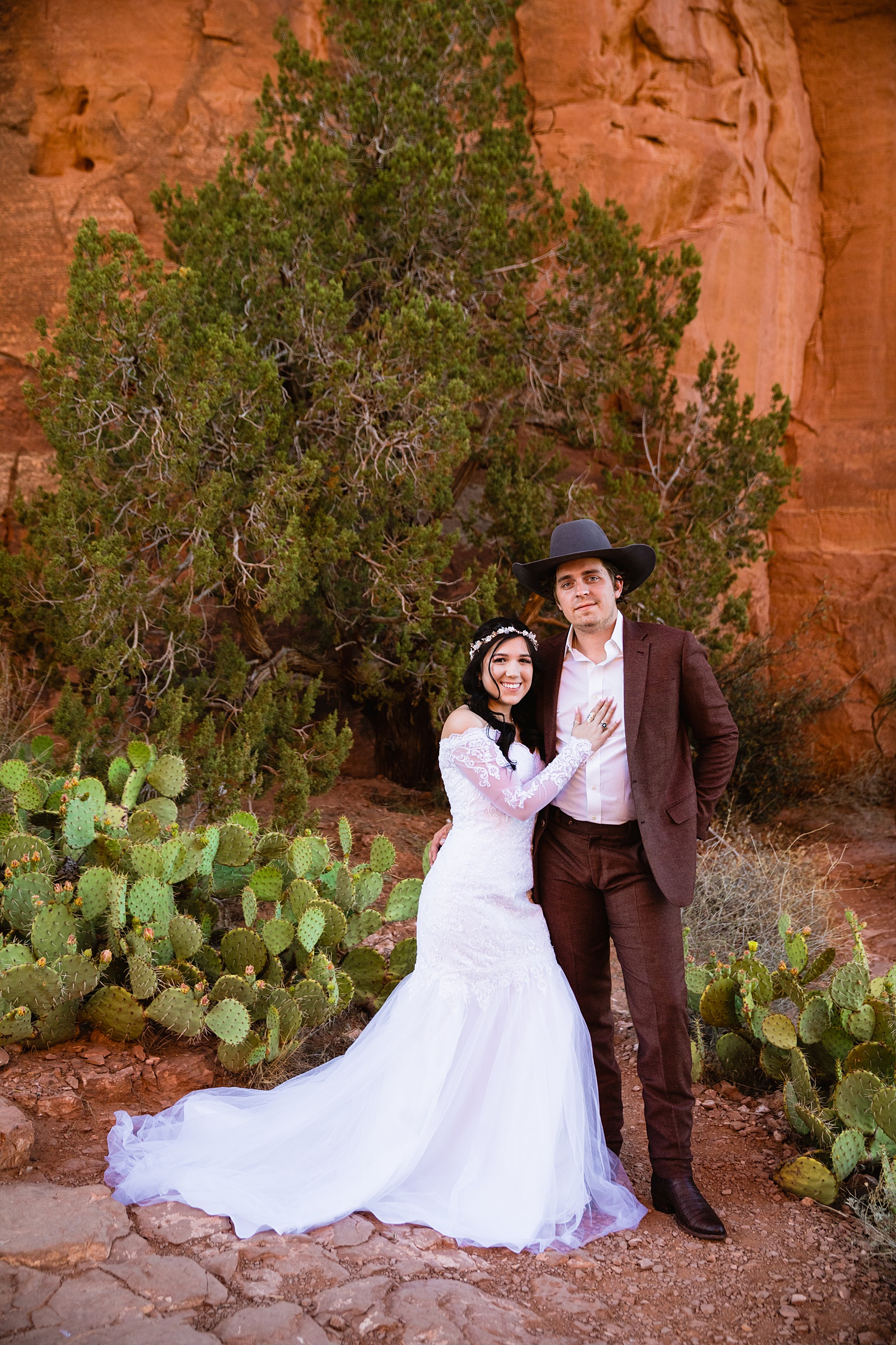 Bride and Groom pose during their Cathedral Rock elopement by Arizona elopement photographer PMA Photography.